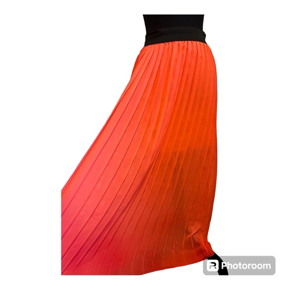 Jesse & J Maxi Pleated Neon Orange Skirt Size M - Picture 3 of 5